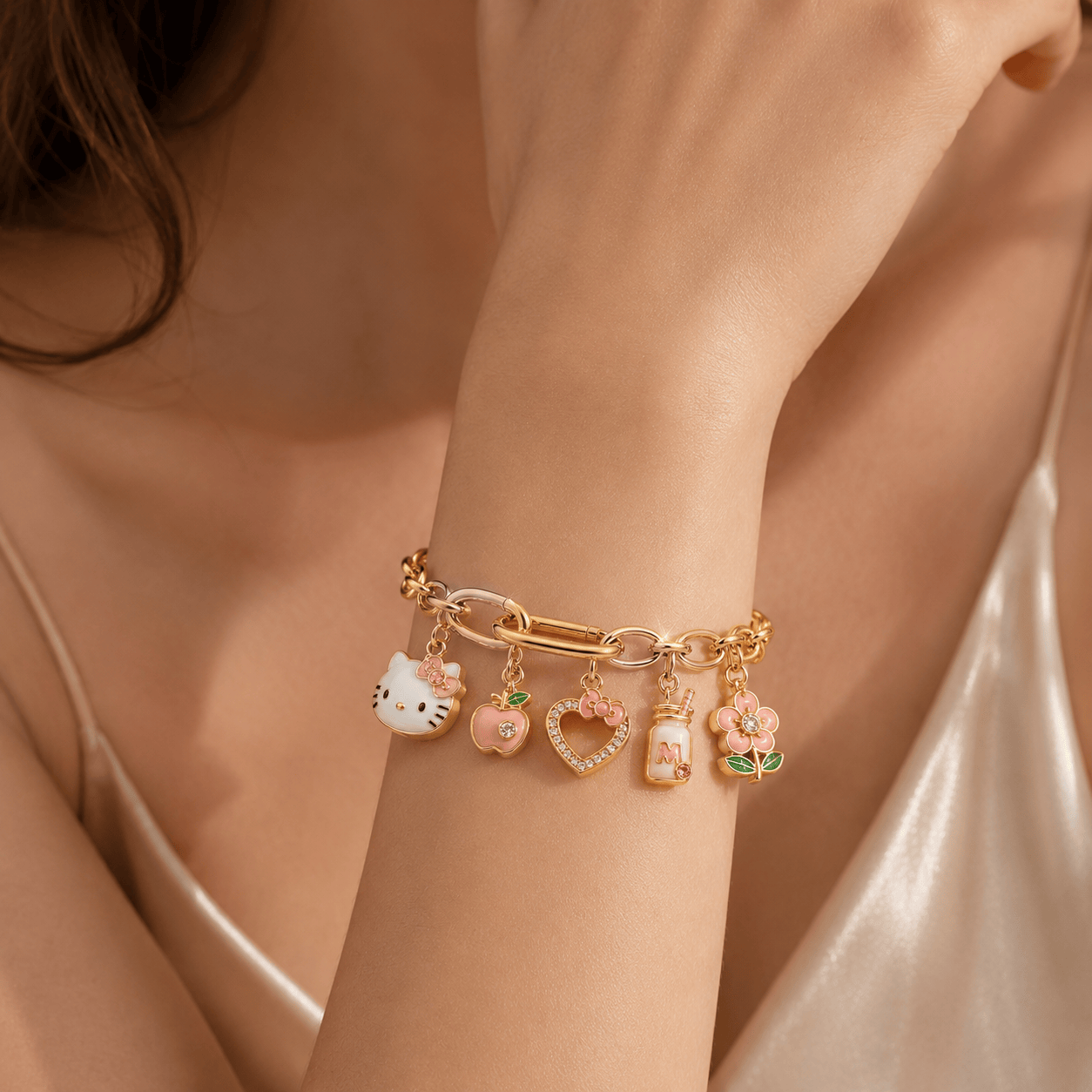 HLKT Gold Charm Bracelet Set BMD