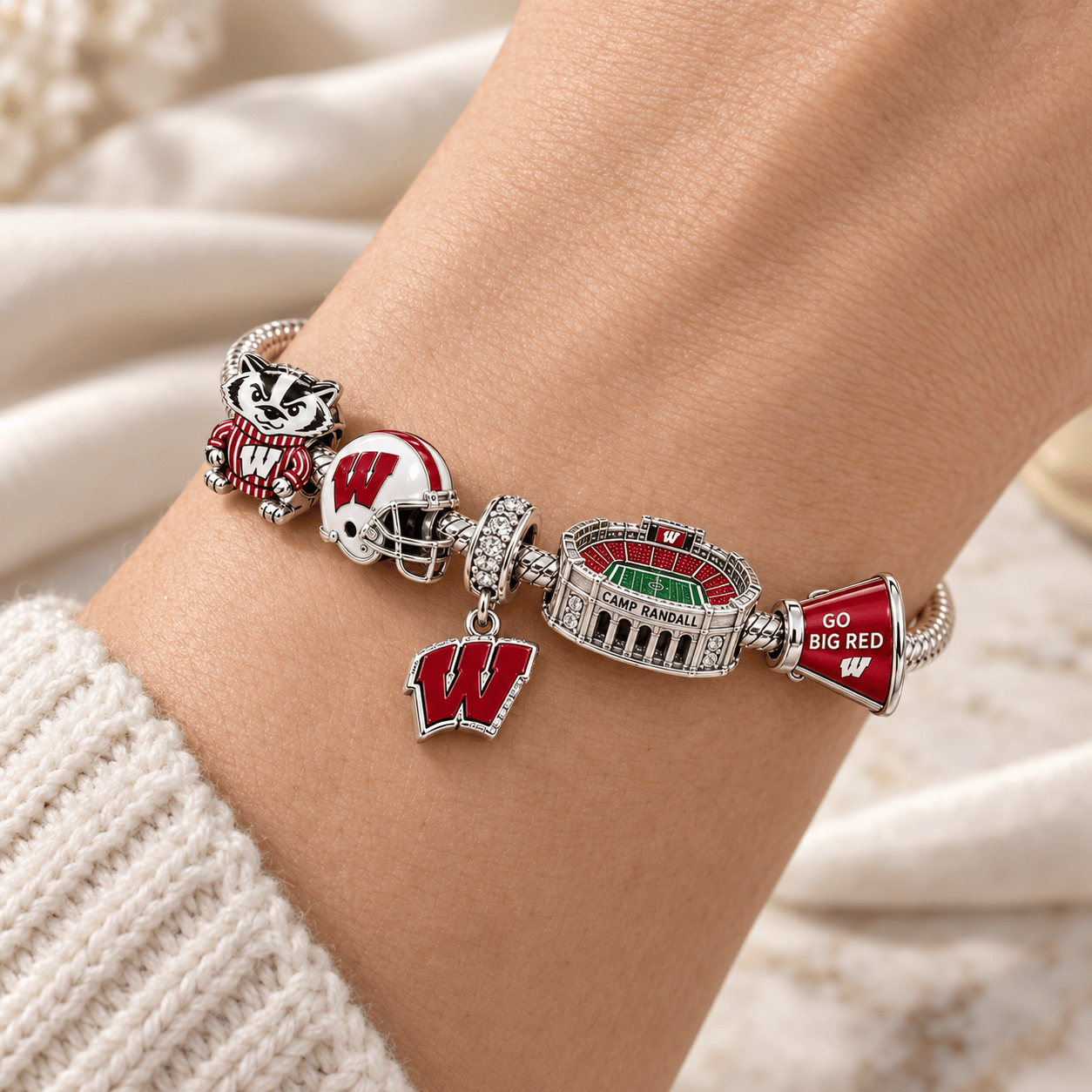WBG Silver Charm Bracelet Set PTKL